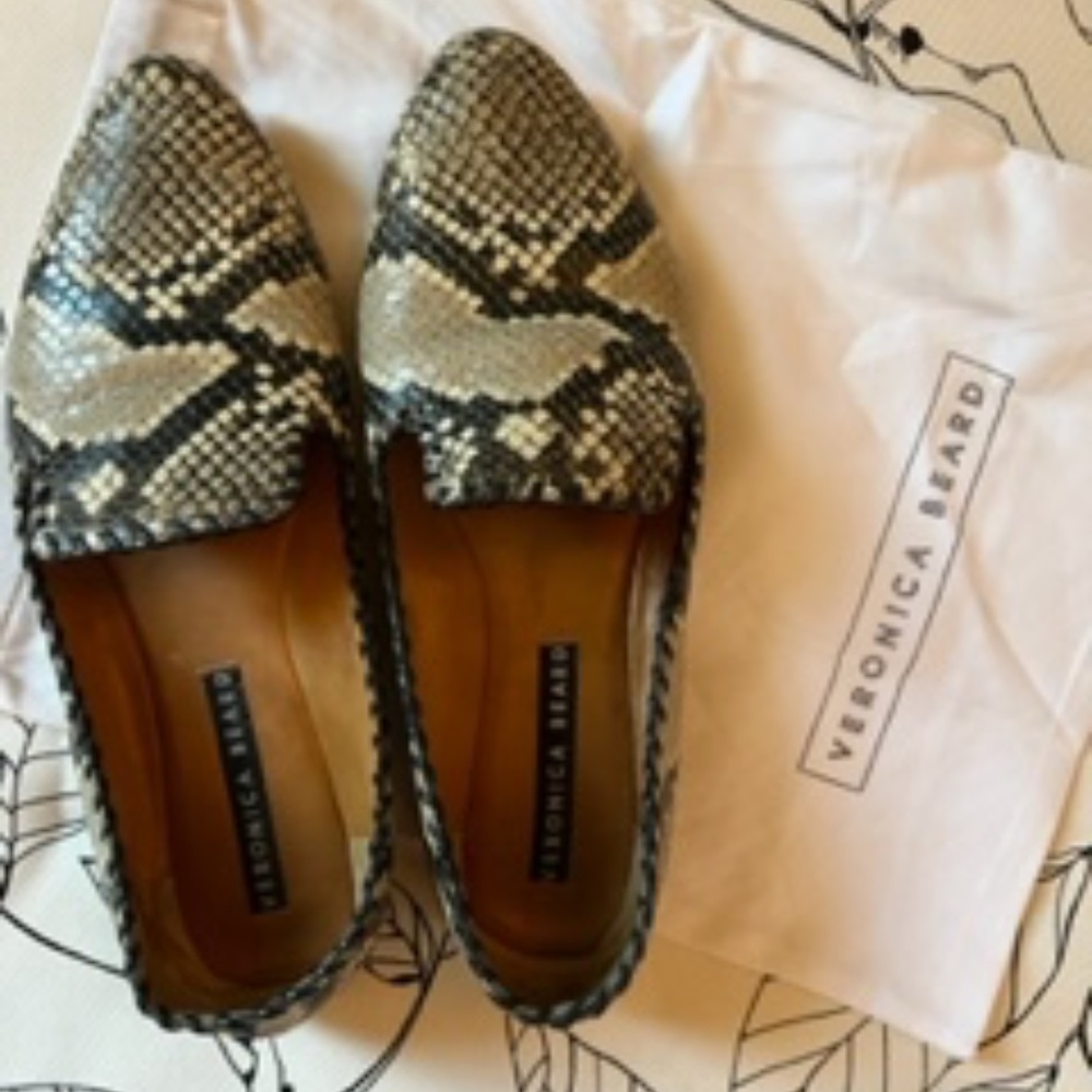 Veronica Beard Gray Python Size 38